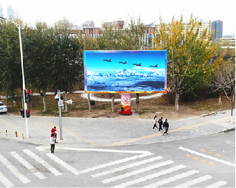 康定户外大屏广告投放要点。